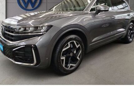 VW Touareg 25.064 km 61.180 &euro; Frankfurt 60326
