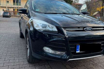 Ford Kuga 126.000 km 11.600 &euro; Bad Homburg 61350