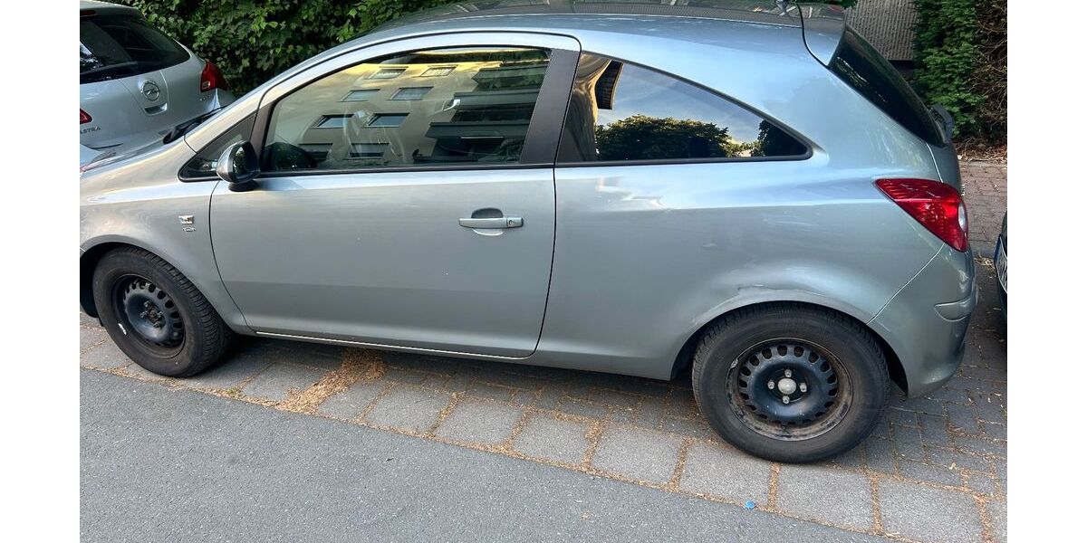 Opel Corsa 178.500 km 2.150 &euro; Frankfurt am Main 65933