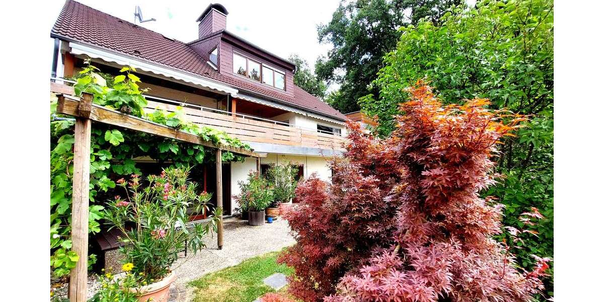 Haus zum Kaufen in Eppstein-Niederjosbach 775.000 € 273 m² 9 zimmer