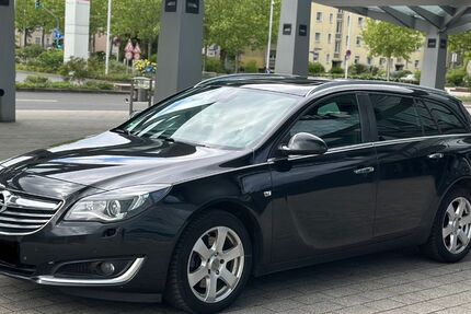 Opel Insignia 318.000 km 2.700 &euro; Frankfurt 65929