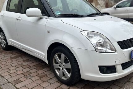 Suzuki Swift 205.000 km 2.499 &euro; Rossdorf 64380