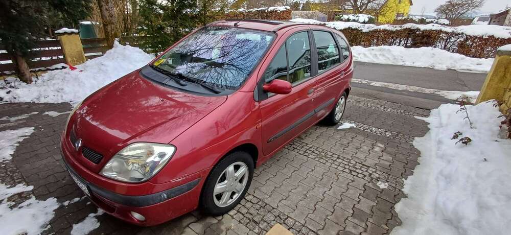 Renault Scenic 220.000 km 1.200 &euro; Frankfurt am Main 65933
