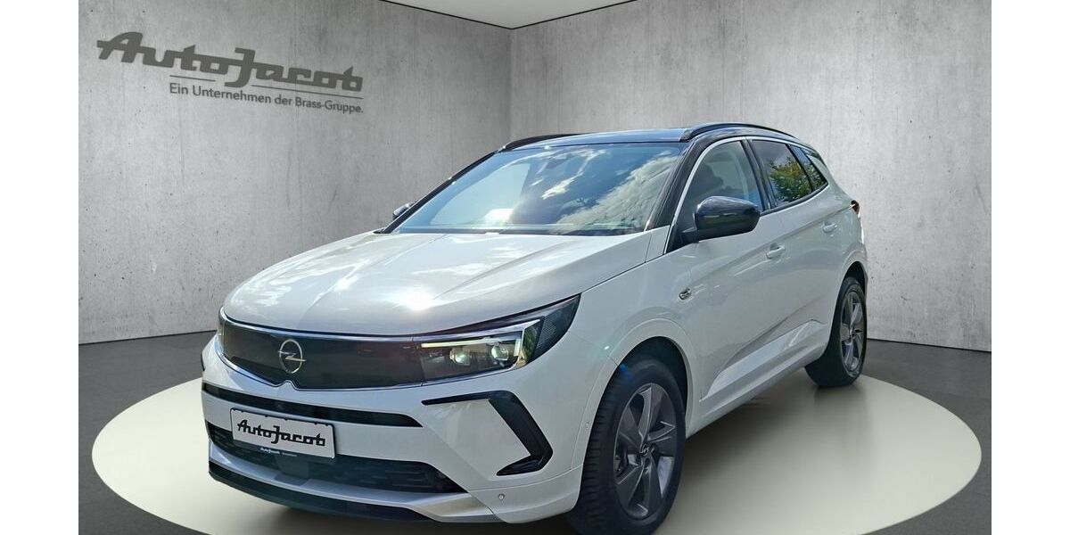 Opel Grandland (X) 30.015 km 25.450 &euro; Rüsselsheim 65428