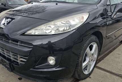 Peugeot 207 105.000 km 2.800 &euro; Hattersheim 65795