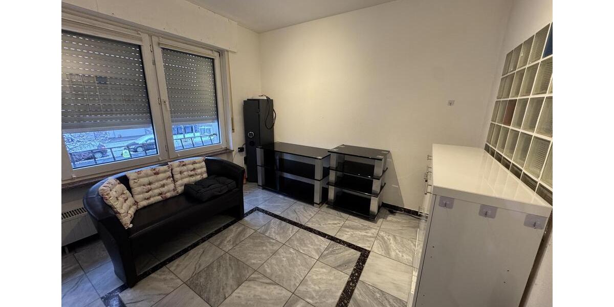 Möblierte 3-Zimmer-Wohnung (90 m²) mit Balkon, Klima & EBK – Nähe EZB 3 zimmer