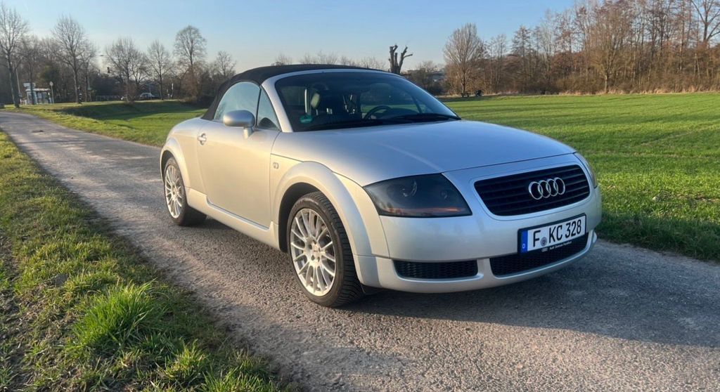 Audi TT 327.600 km 3.000 &euro; Frankfurt am Main 60433