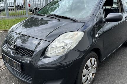 Toyota Yaris 223.287 km 1.990 &euro; Hanau 63452