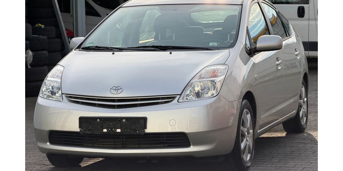 Toyota Prius 69.055 km 5.999 &euro; Offenbach am Main 63075
