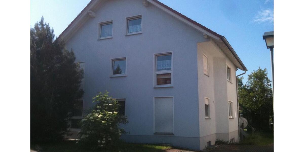 Etagenwohnung Florstadt - 3 Zimmer, 93 m&sup2;, 750&euro; | Angebot:26600854