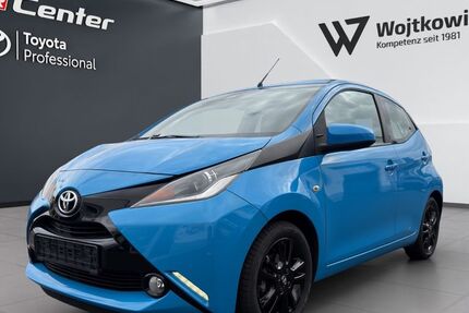 Toyota Aygo (X) 46.997 km 10.490 &euro; Friedberg 61169
