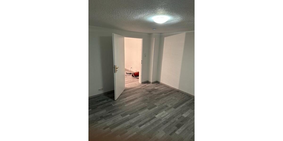 Etagenwohnung Frankfurt am Main Schwanheim - 2 Zimmer, 38 m&sup2;, 650&euro; | Angebot:25750431