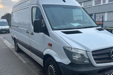 Mercedes-Benz Sprinter 319.000 km 8.601 &euro; Frankfurt 60437