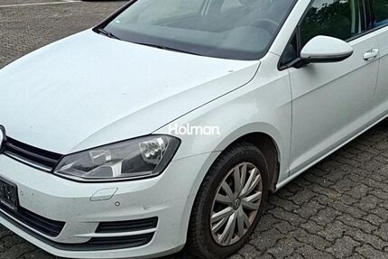 VW Golf 130.243 km 8.911 &euro; Eschborn 65760