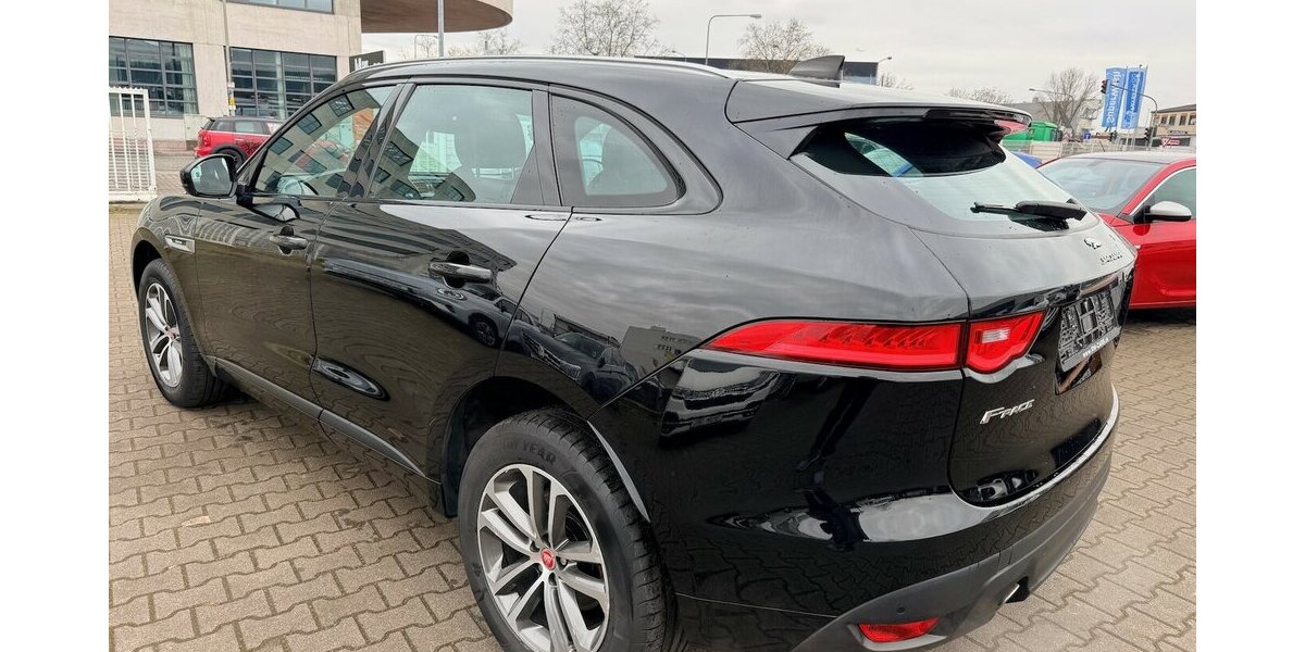 Jaguar F-Pace 2.0 R-Sport AWD 177KW 142.010 km 17.999 &euro; Frankfurt 60386