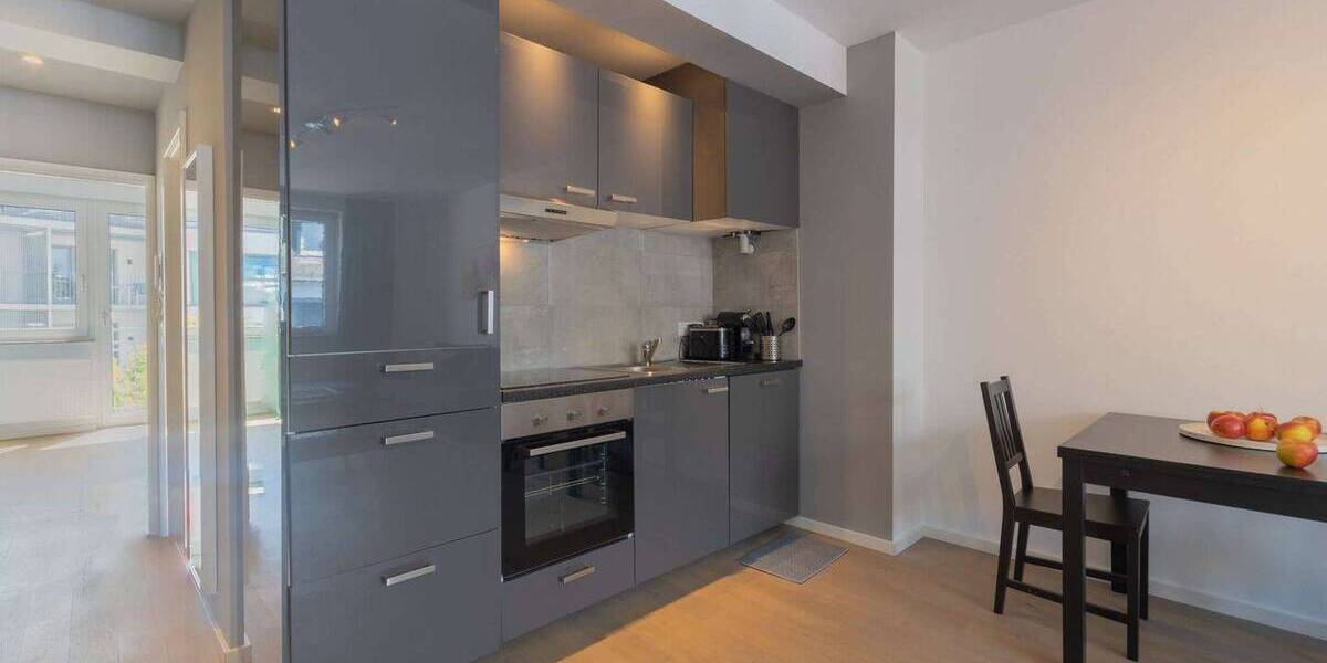 Etagenwohnung Frankfurt am Main Bahnhofsviertel - 2 Zimmer, 55 m&sup2;, 1.695&euro; | Angebot:26154035