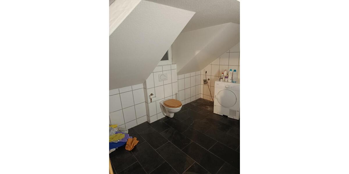 Dachgeschoßwohnung Offenbach am Main - 1.5 Zimmer, 64 m&sup2;, 890&euro; | Angebot:25658957
