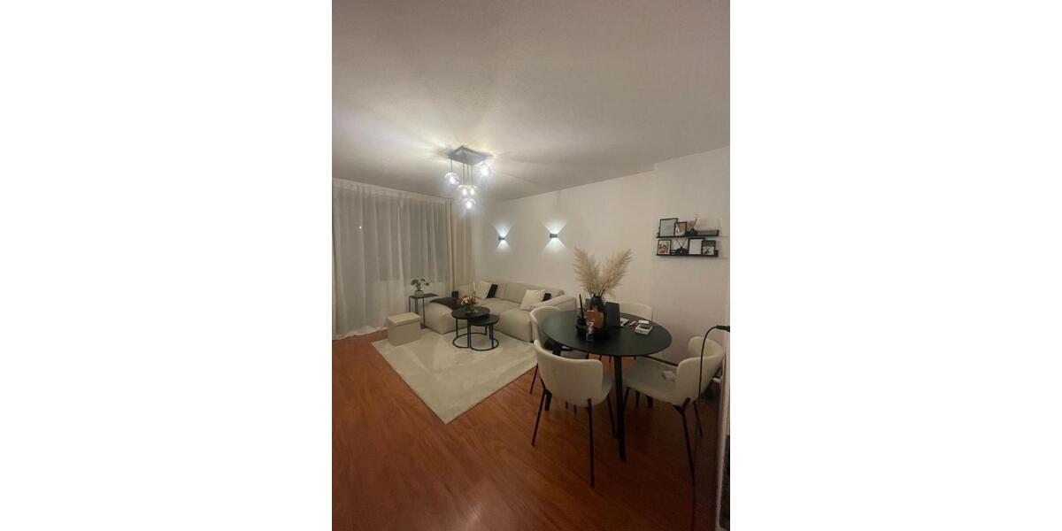 Etagenwohnung Maintal - 2 Zimmer, 70 m&sup2;, 1.500&euro; | Angebot:25752095