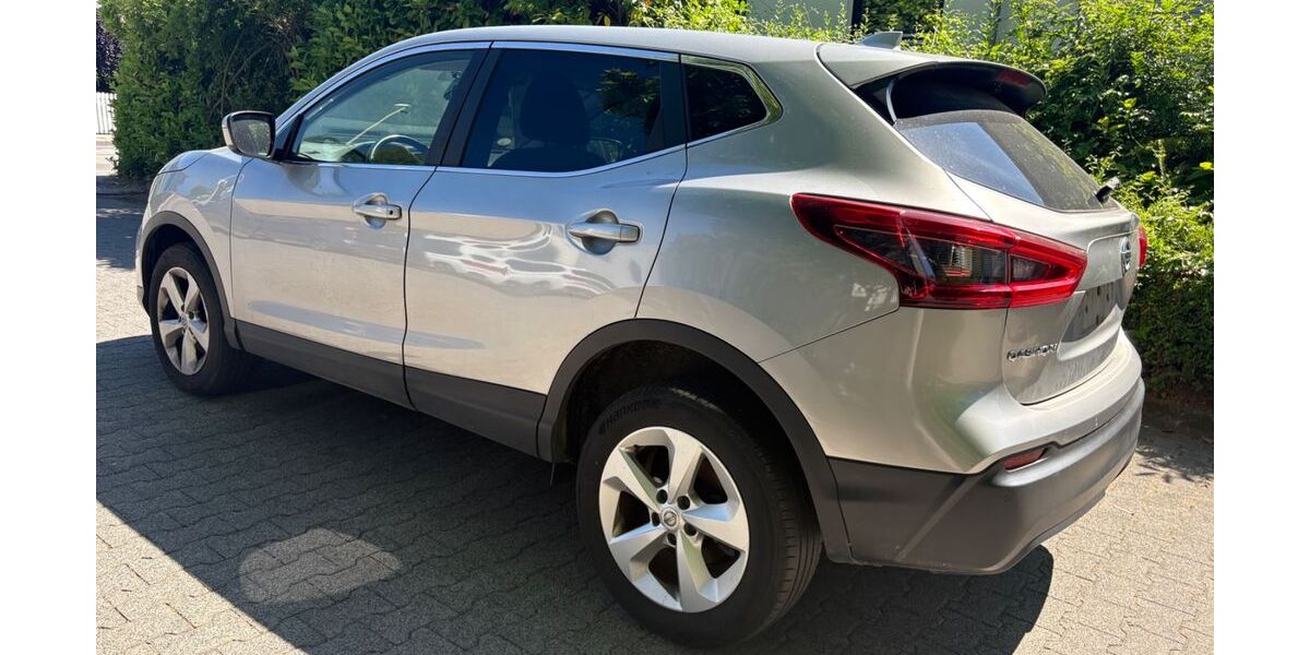 Nissan Qashqai 128.184 km 14.161 &euro; Frankfurt am Main 60389