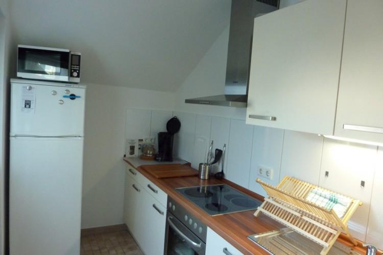 Möbl. 2,5 Raum Apart. 1590  inkl.allem 2.5 zimmer