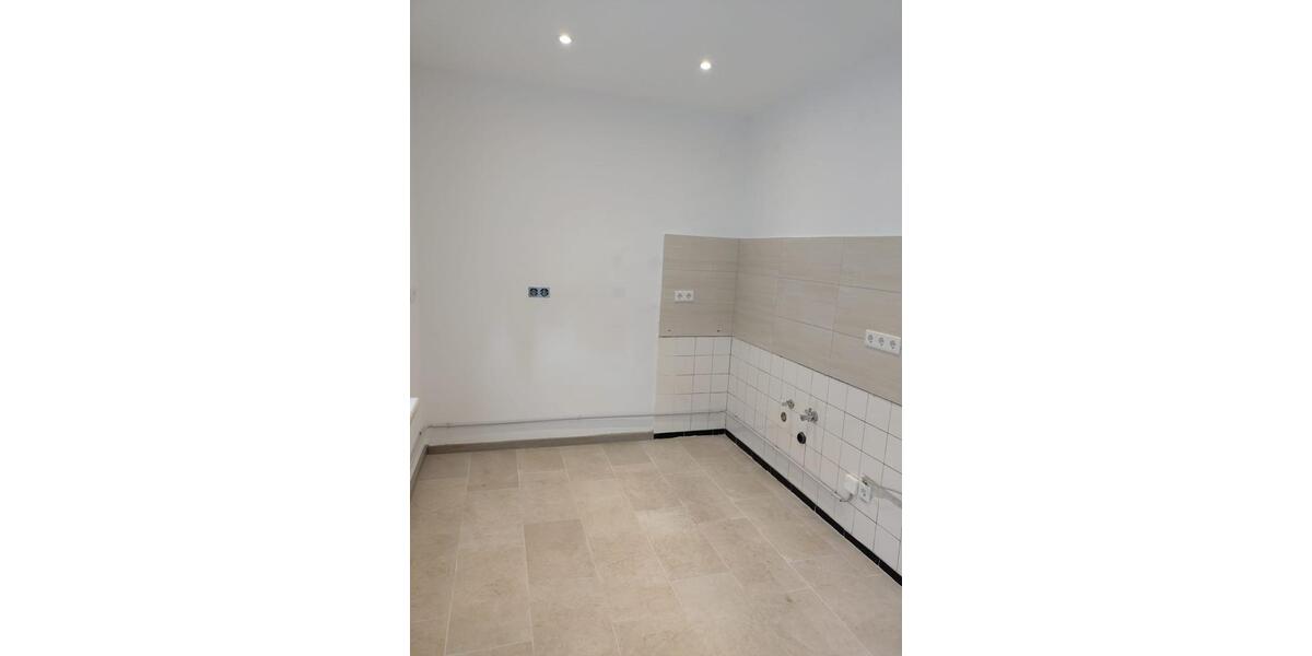 2,5-Zimmer-Wohnung (Gesamtmiete: 1.400 €) 2.5 zimmer