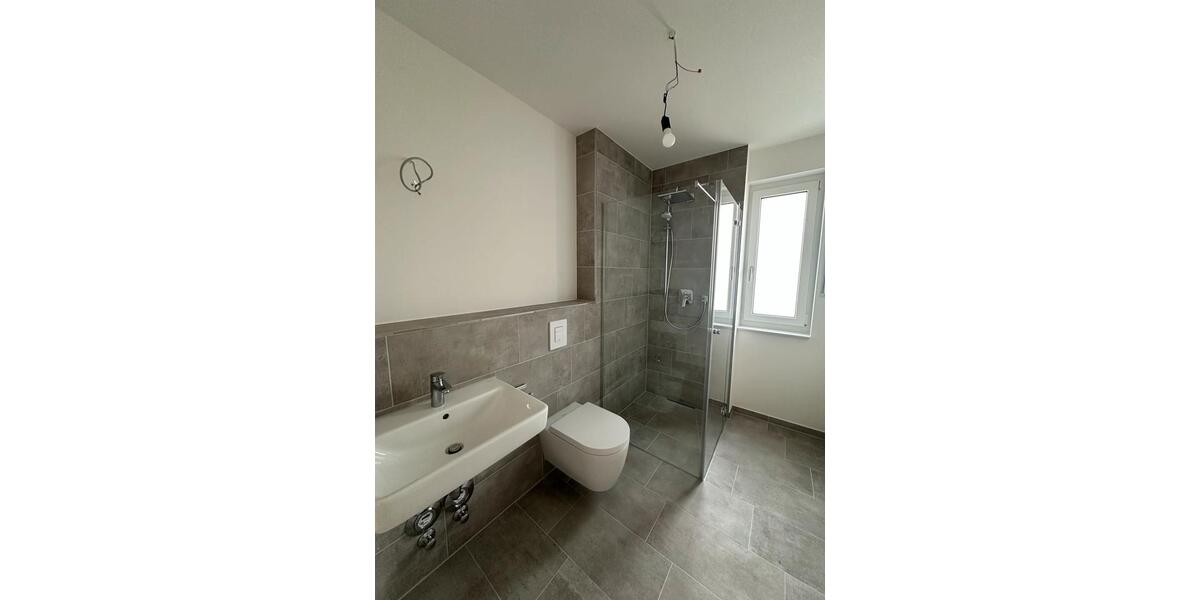 Etagenwohnung Frankfurt am Main Ginnheim - 4 Zimmer, 99 m&sup2;, 1.900&euro; | Angebot:25180391