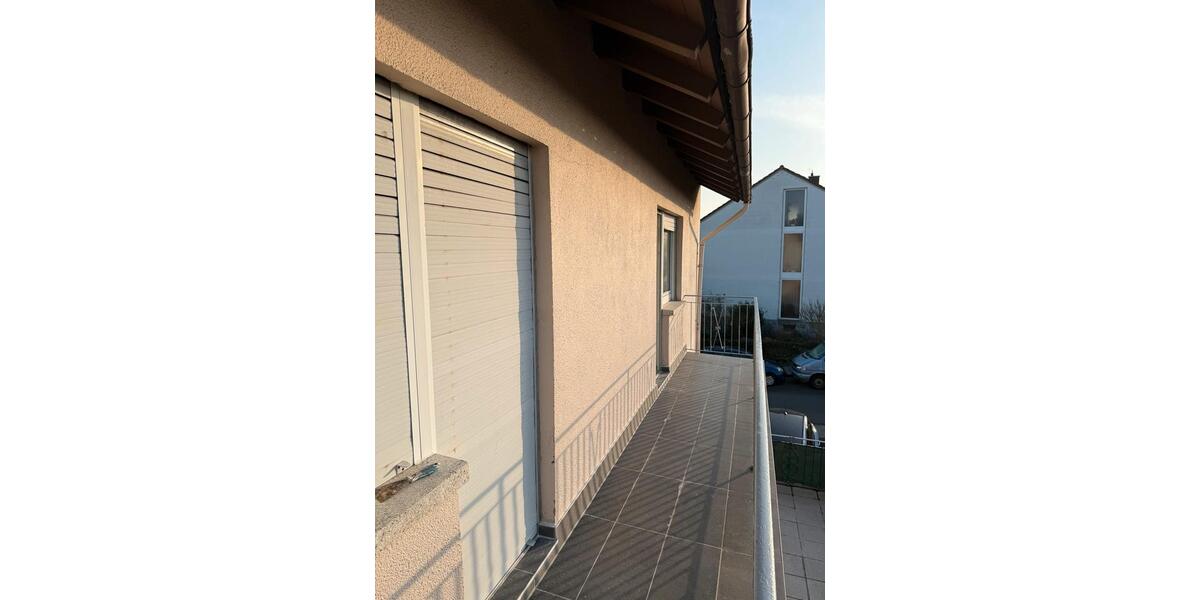 Maisonettenwohnung Karben - 3 Zimmer, 130 m&sup2;, 1.100&euro; | Angebot:25656952