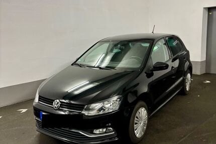VW Polo 82.000 km 11.900 € Frankfurt 60599