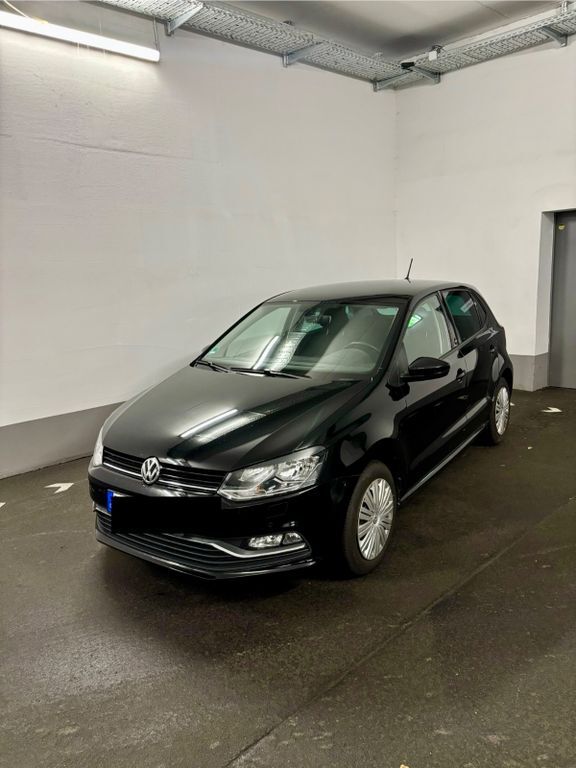 VW Polo 82.000 km 11.900 € Frankfurt 60599