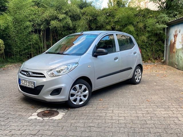 i10