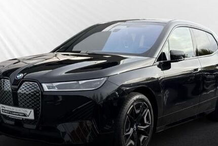 BMW iX 36.098 km 71.490 € Rüsselsheim 65428