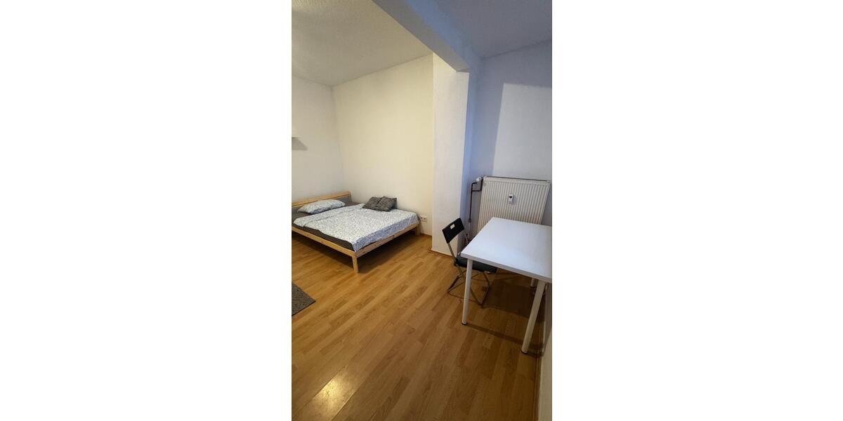 Etagenwohnung Frankfurt am Main Mitte-Nord - 1 Zimmer, 19 m&sup2;, 700&euro; | Angebot:24528410
