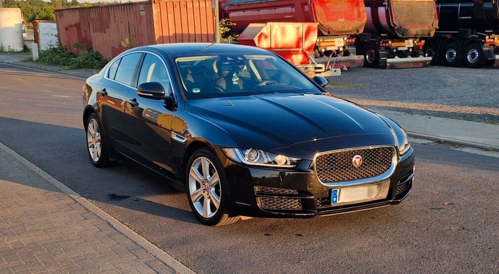 Jaguar XE 103.400 km 16.000 € Limeshain 63694