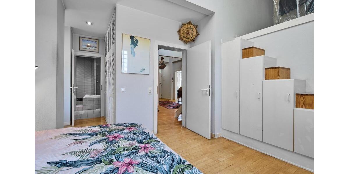 Loft-Wohnung, 192 m², 4 großzügige Zimmer, 120 qm Dachgarten 4 zimmer