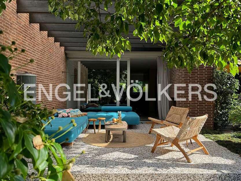 Haus zum Kaufen in Neu- Isenburg 1.280.000 € 217 m²