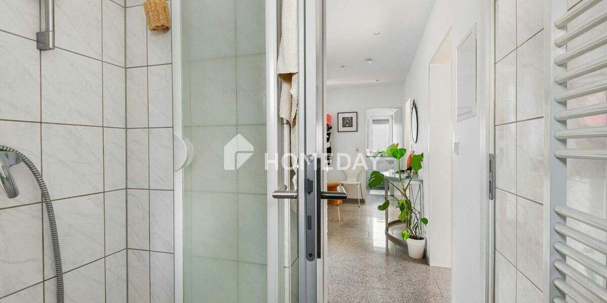 Mehrfamilienhaus, Wohnhaus Frankfurt Bonames - 9 Zimmer, 280 m&sup2;, 1.199.000&euro; | Angebot:25820181