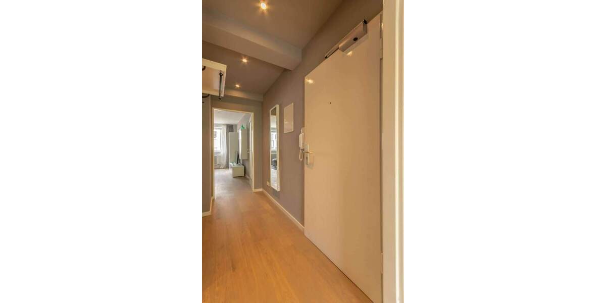 Etagenwohnung Frankfurt am Main Bahnhofsviertel - 2 Zimmer, 55 m&sup2;, 1.695&euro; | Angebot:24606831