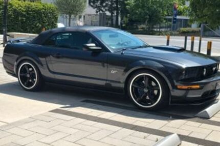 Ford Mustang 140.000 km 21.900 &euro; Dreieich 63303