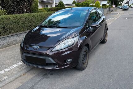 Ford Fiesta 143.000 km 2.490 &euro; Rüsselsheim 65428
