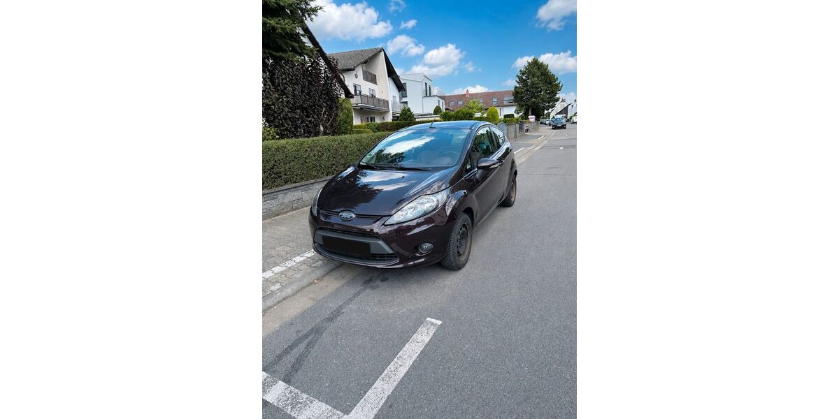 Ford Fiesta 143.000 km 2.490 &euro; Rüsselsheim 65428