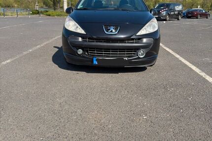 Peugeot 207 206.000 km 2.100 &euro; Offenbach am Main 63067