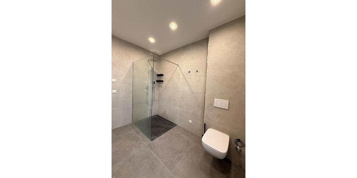 Erdgeschoßwohnung Offenbach am Main Bieber - 6 Zimmer, 188 m&sup2;, 2.800&euro; | Angebot:24534922