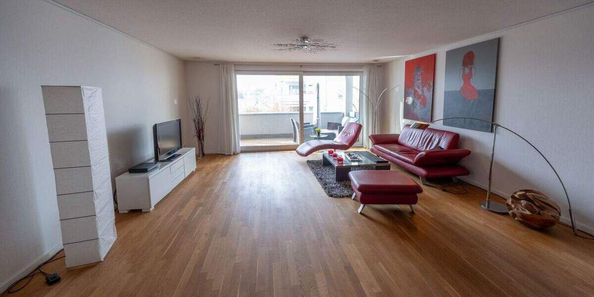 Etagenwohnung Offenbach am Main Bieberer Berg - 3 Zimmer, 112 m&sup2;, 2.500&euro; | Angebot:25737629