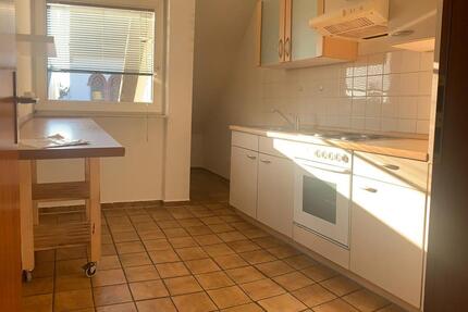 Groß- Zimmern,helle 3-Zimmer Whg.,75 qm, 2 Balkone, sehr zentral 3 zimmer