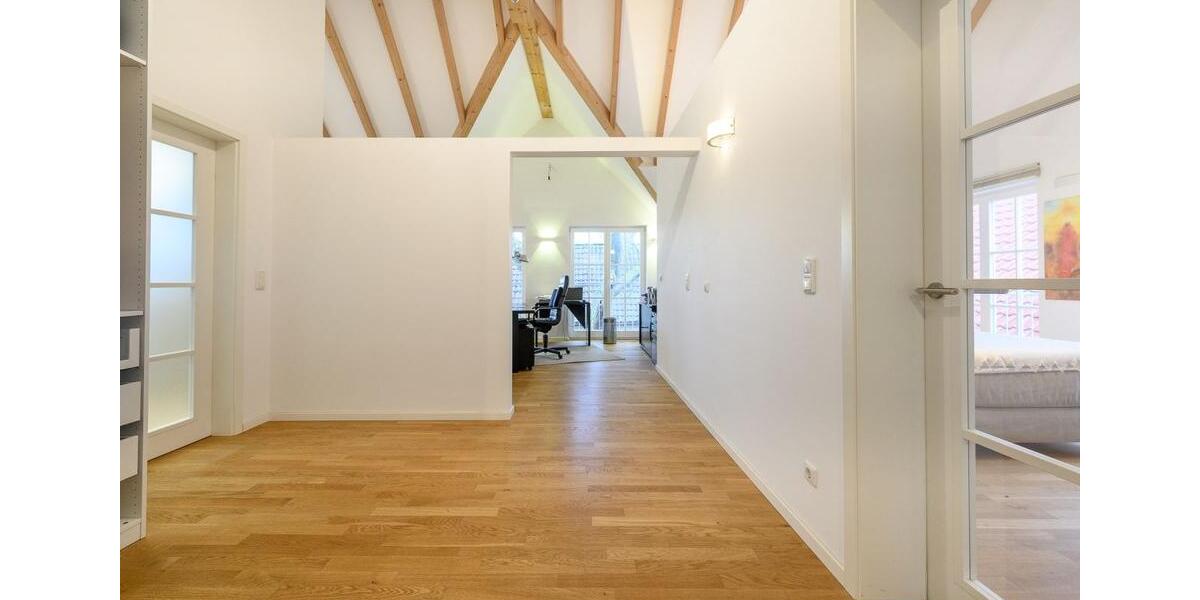 Dachgeschoßwohnung Frankfurt am Main Sindlingen - 3 Zimmer, 160 m&sup2;, 2.640&euro; | Angebot:26368135