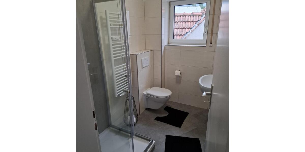Etagenwohnung Hofheim am Taunus - 4 Zimmer, 120 m&sup2;, 1.200&euro; | Angebot:26689682
