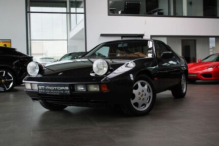 Porsche 928