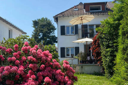 Haus Frankfurt am Main Heddernheim - 6 Zimmer, 145 m&sup2;, 2.490&euro; | Angebot:26358518