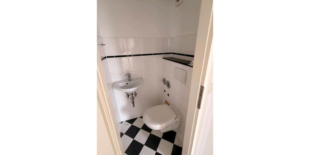 Dachgeschoßwohnung Offenbach am Main Buchrain - 3 Zimmer, 80 m&sup2;, 1.250&euro; | Angebot:26378290