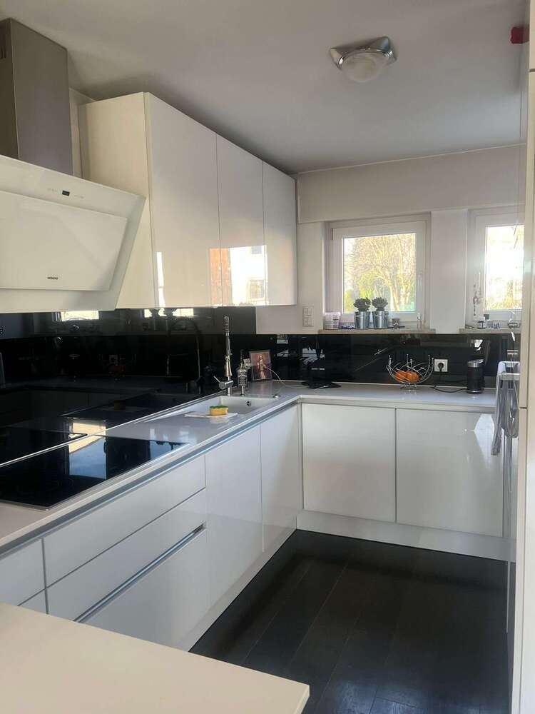 Haus zum Kaufen in Wiesbaden 889.000 € 150 m²